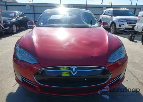 2014 Tesla Model S P85 z USA, uszkodzony, nr VIN 5YJSA1H11EFP44210